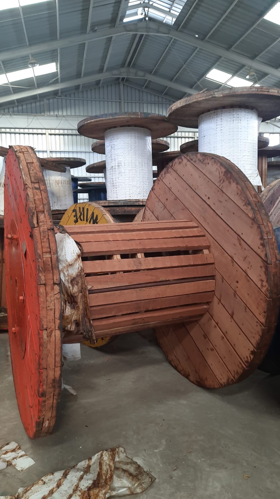 Roll Kayu Untuk Gulungan Kabel & Kawat Baja