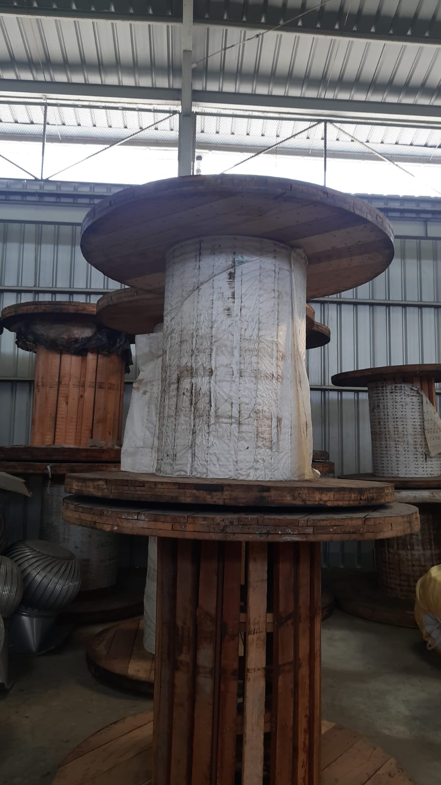 Roll Kayu Untuk Gulungan Kabel & Kawat Baja